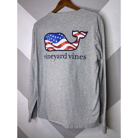 Vineyard Vines Men's Gray Heather Waving Flag Whale Pocket T-Shirt Peru Medium - Picture 1 of 10